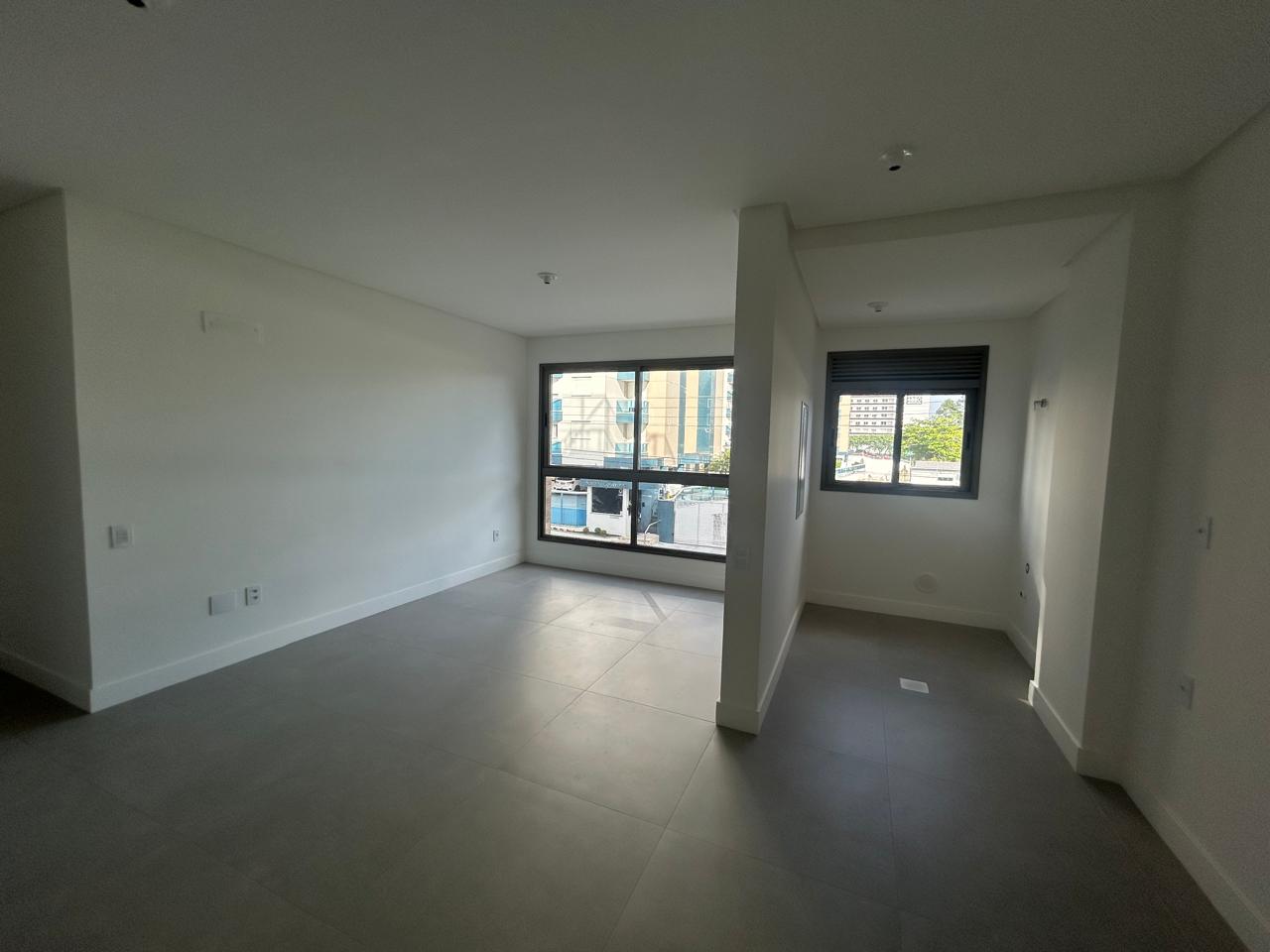 D/NEX 209B - APARTAMENTO 2 DORMITÓRIOS SENDO UMA SUITE - COM VARANDA - ESTREITO