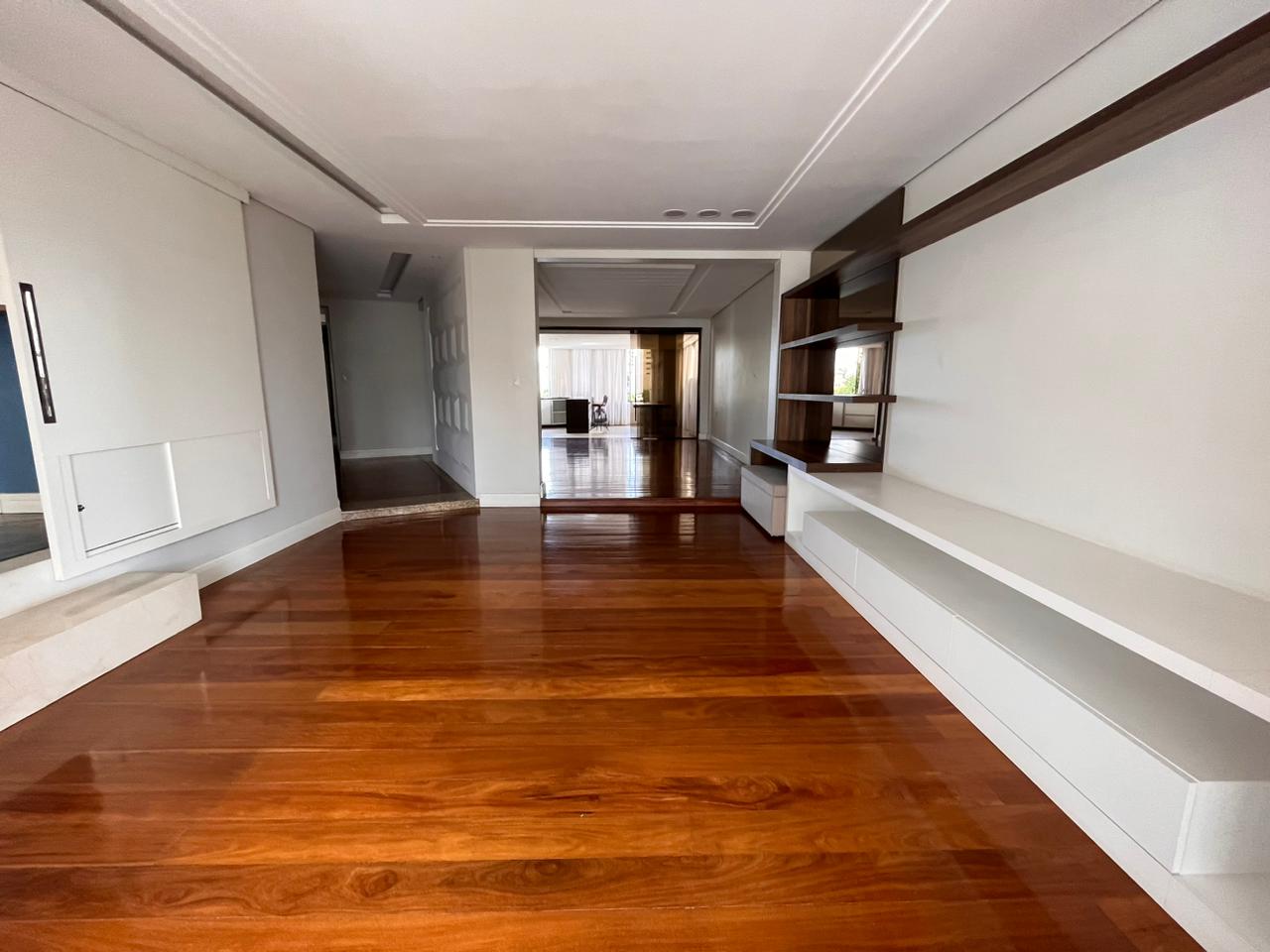 APARTAMENTO 4 DORMITÓRIOS - CENTRO - CHAPECÓ