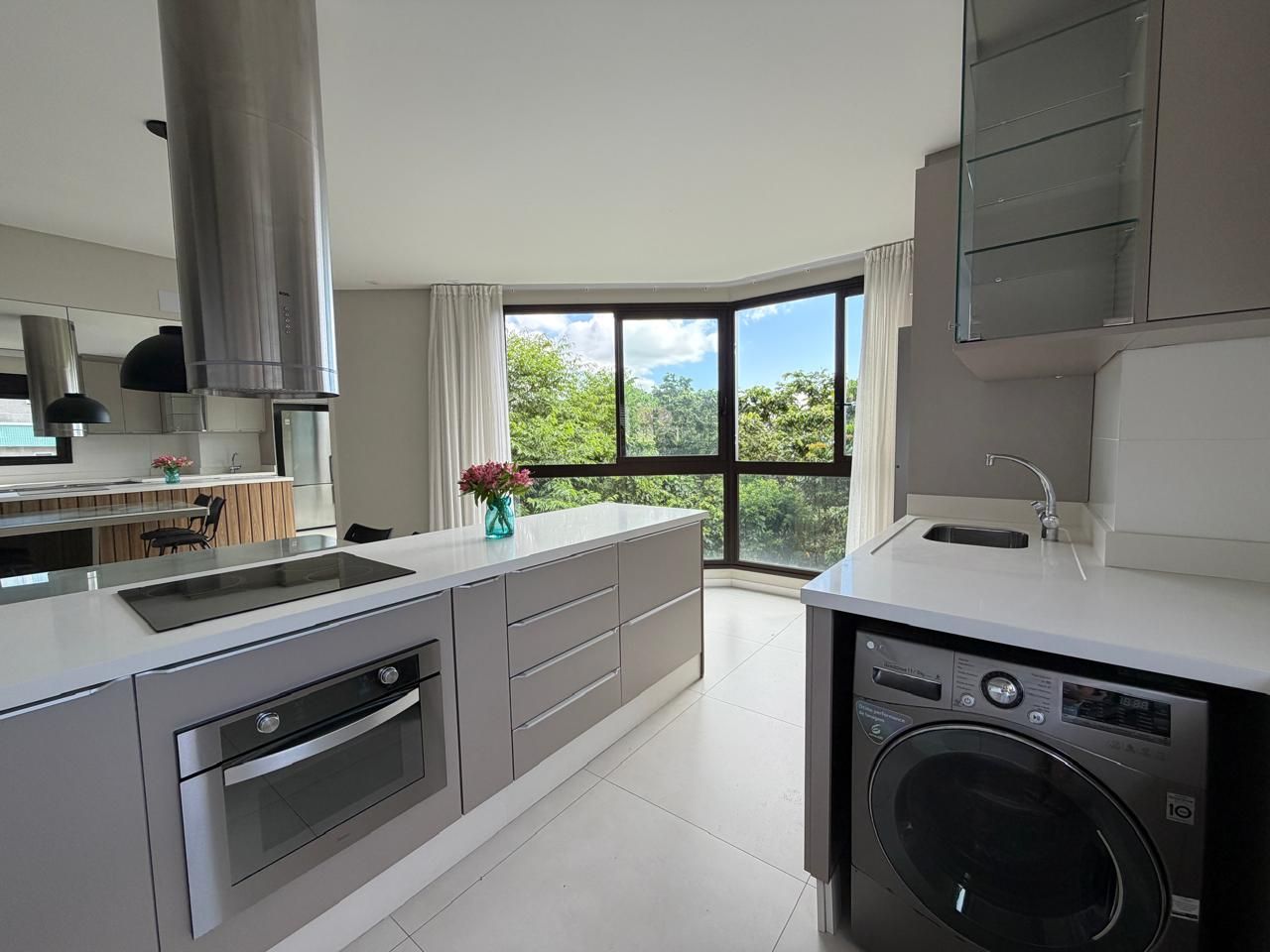 APARTAMENTO MOBILIADO 2 SUÍTES - JOÃO PAULO - FLORIANÓPOLIS — foto 1