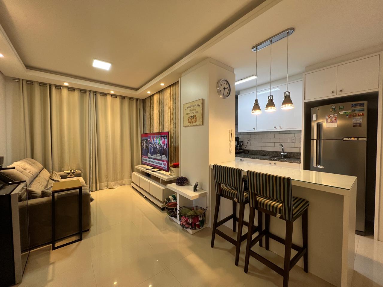 APARTAMENTO 2 SUÍTES - AGRONÔMICA - FLORIANÓPOLIS