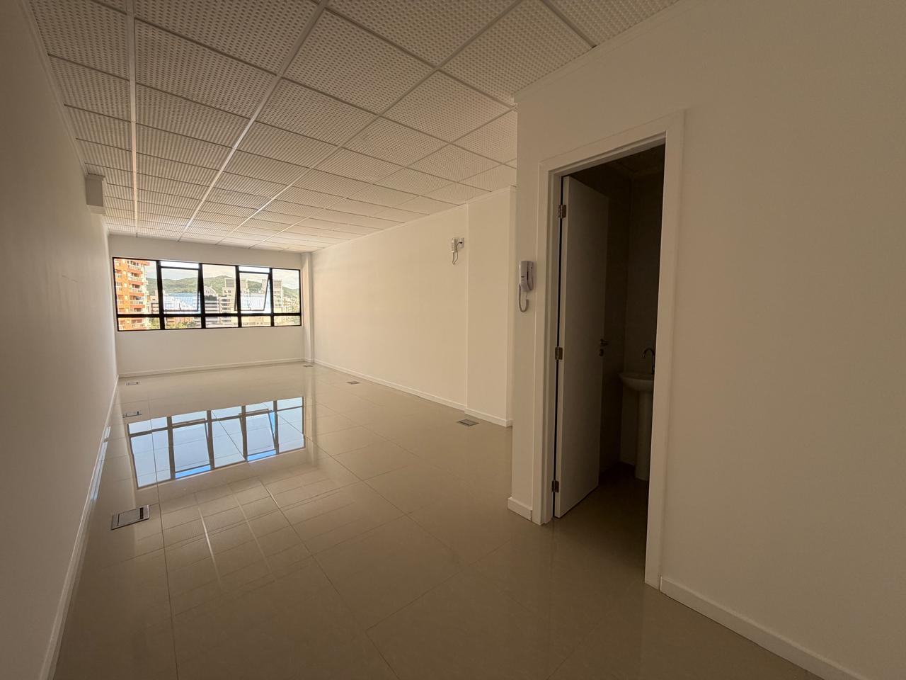 SALA COMERCIAL - TRINDADE - FLORIANÓPOLIS