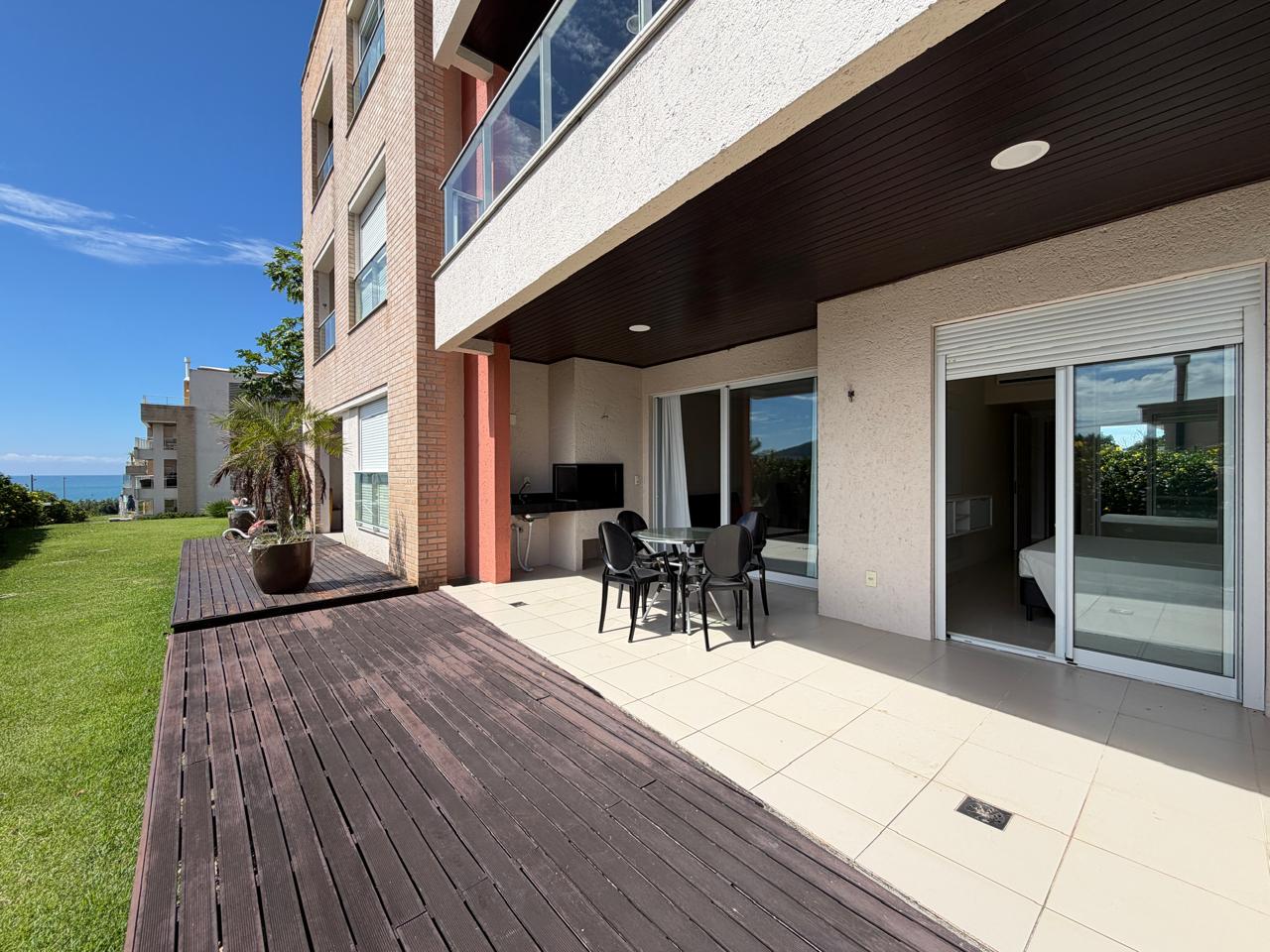 APARTAMENTO 2 SUÍTES - SANTINHO - FLORIANÓPOLIS