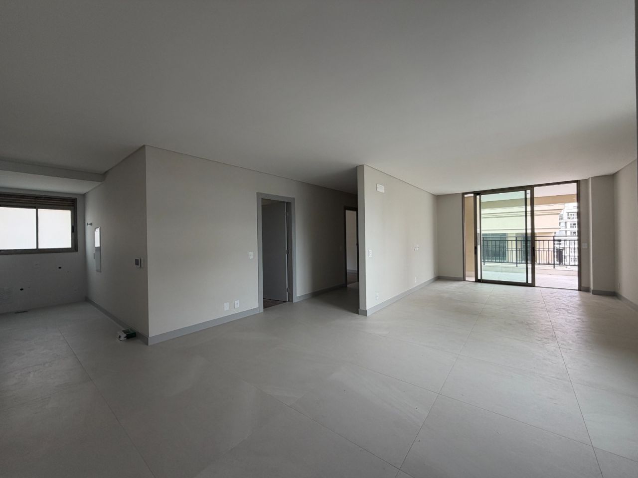 APARTAMENTO 3 SUÍTES - CENTRO - FLORIANÓPOLIS — foto 1